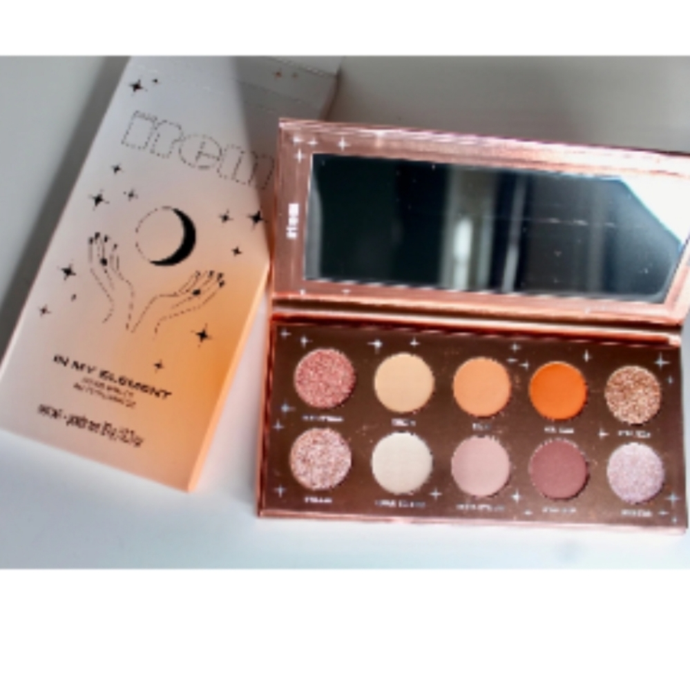 New!! Item In My Element Eyeshadow Palette